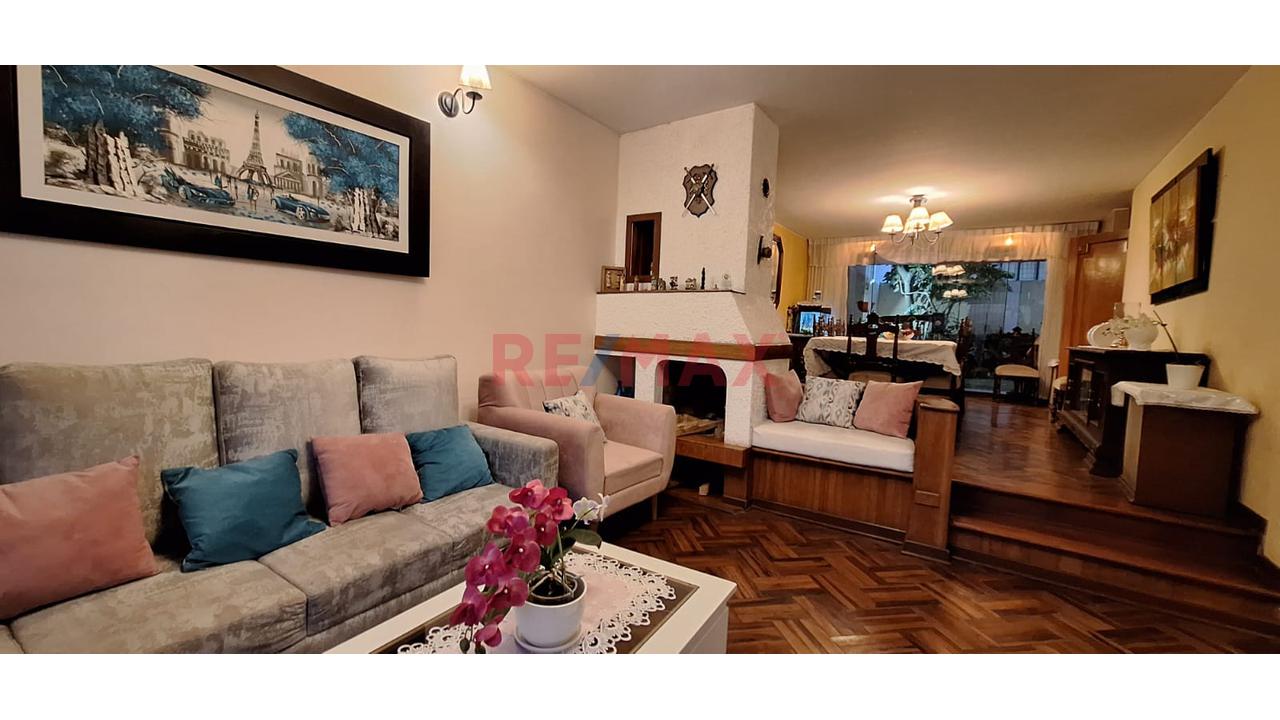 Exclusiva Casa Urbana De 3 Pisos De 276 M² En Urb. Las Orquídeas - Arequipa — foto 4