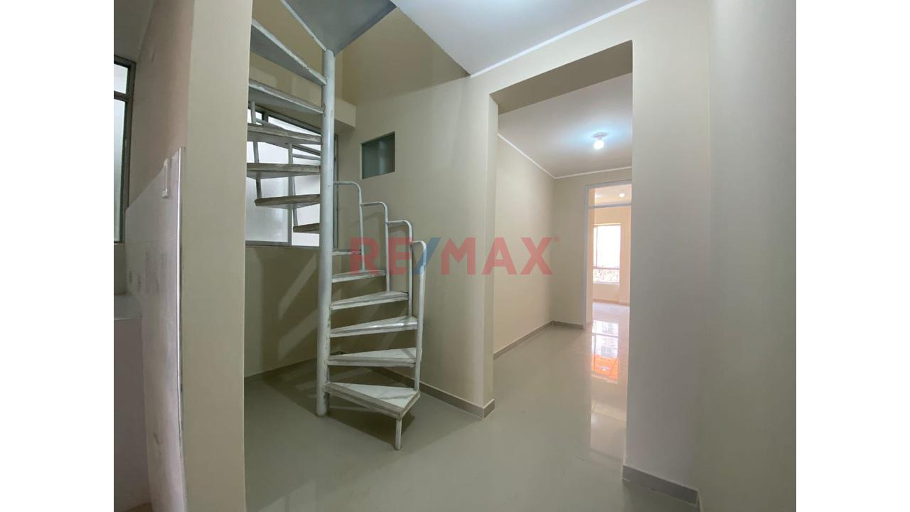Duplex De Estreno En Alquiler - 2