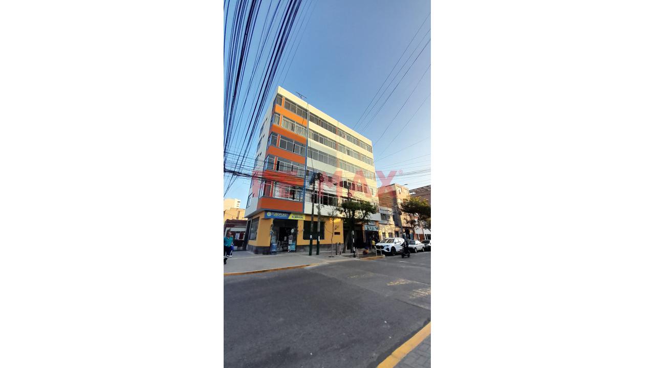 Vendo Departamento En Lince - Parque Ramón Castilla — foto 6
