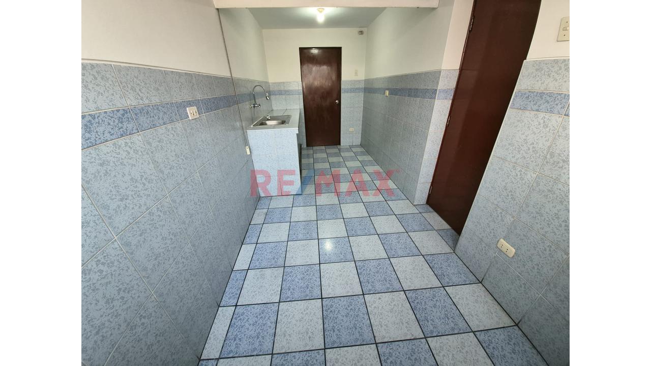 Alquiler De Departamento – Cercado De Lima Límite Con Pueblo Libre — foto 3