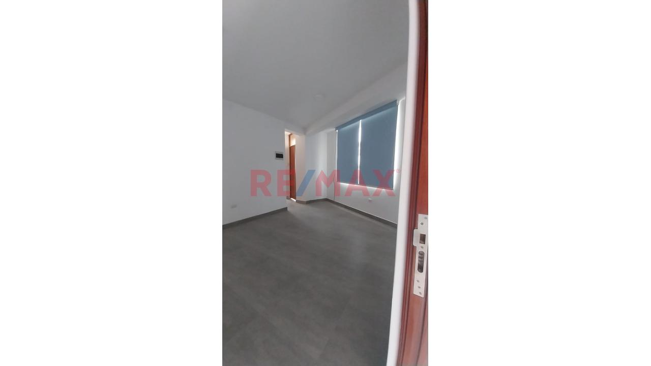 Alquiler De Minidepartamento 2Do Piso- A Unas Cuadaras Del Regional