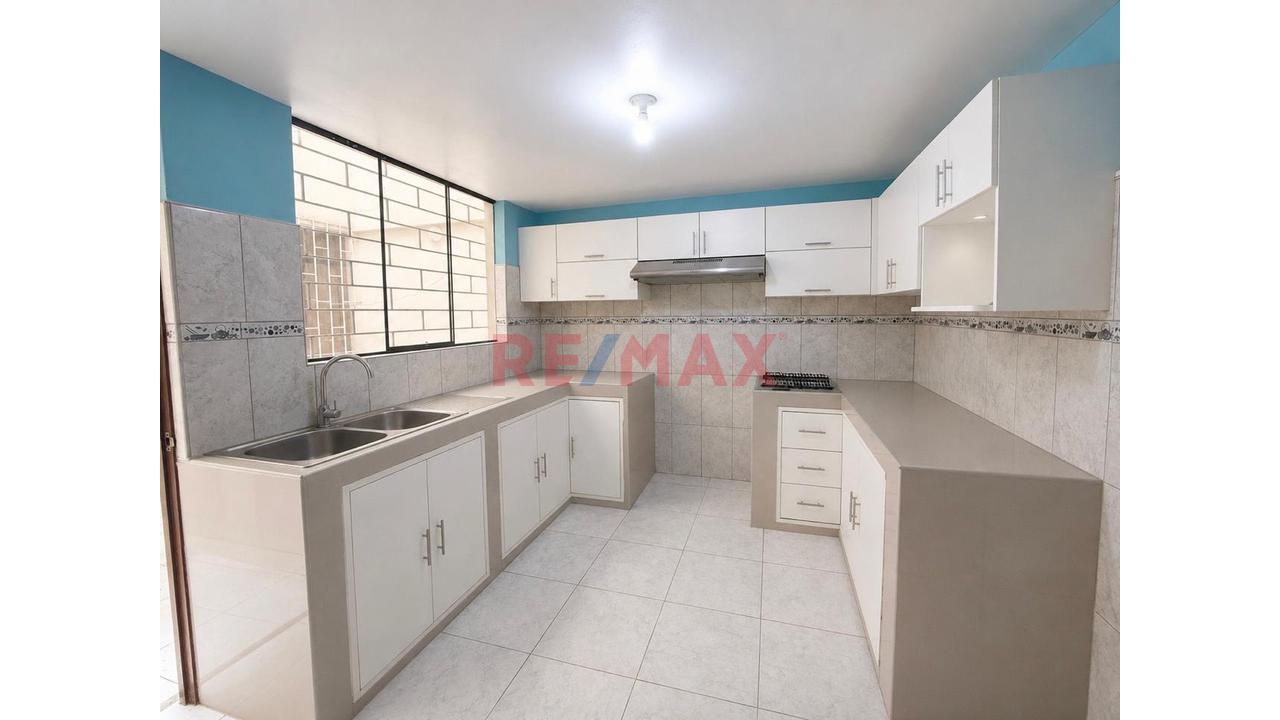 Departamento En 1Er Piso En Urb San Andres V Etapa - 5