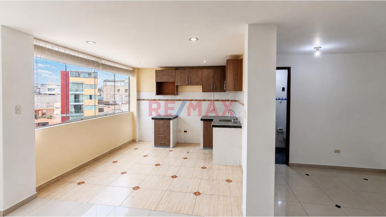 Departamento Duplex En Salamanca Ate | Frente A Parque — foto 3