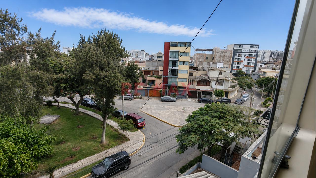 Departamento Duplex En Salamanca Ate | Frente A Parque — foto 15