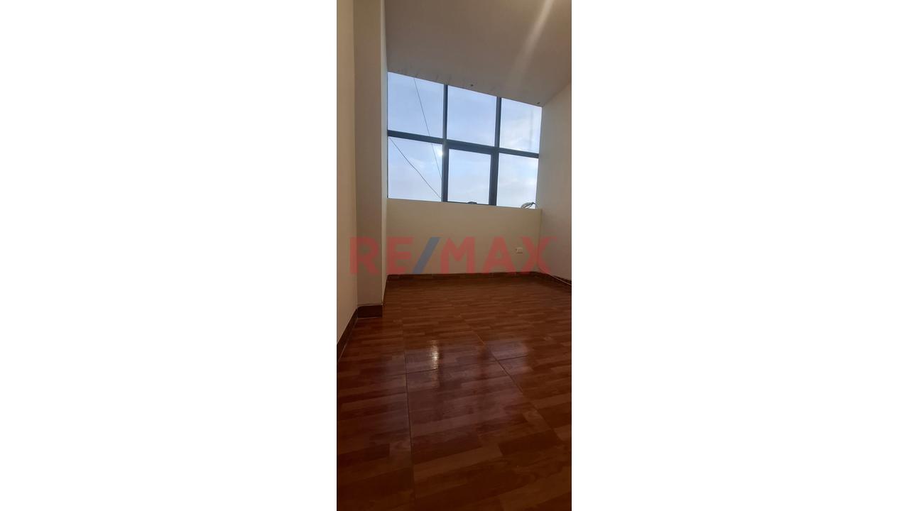 Minidepartamento En Alquiler En Cuarto Piso En Urb. La Primavera - Chiclayo — foto 4