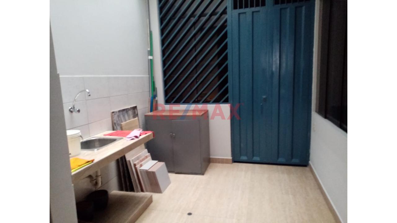 En Venta Casa En Villa Maria Del Triunfo — foto 13