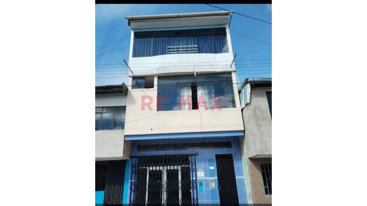 Venta De Casa De 3 Pisos En Venta En San Martin - 1