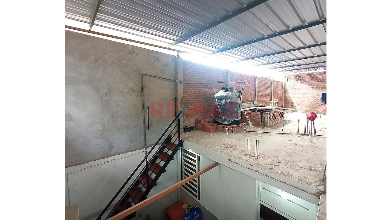 Invierte Donde La Ubicación Marca La Diferencia: Casa Frente A Parque En Cossío Del Pomar-Castilla-Piura — foto 7