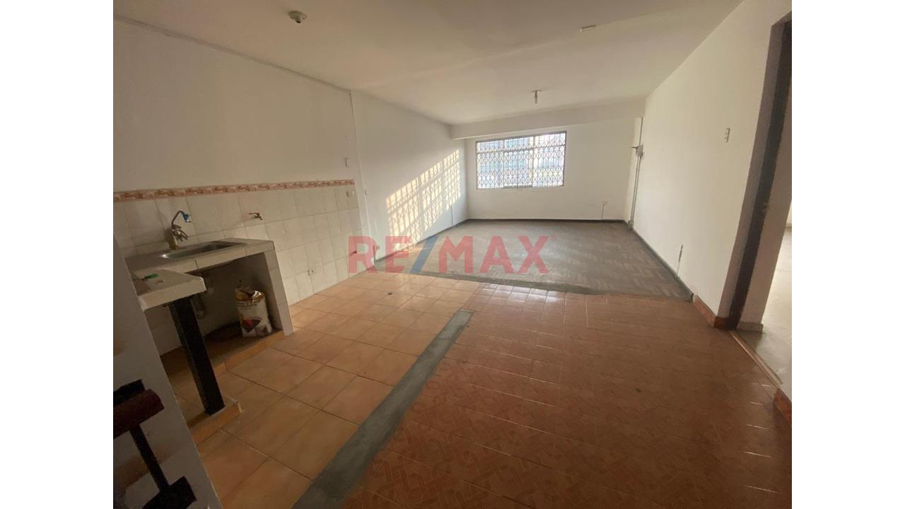 🔥 ¡Oportunidad Única En El Corazón Comercial De Palao! 🔥 - 3