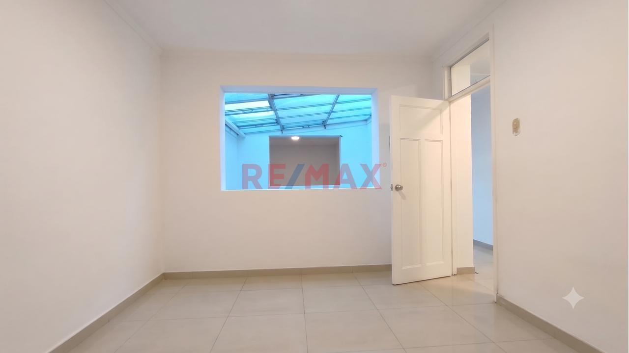 ¡Excelente Oportunidad! Venta De Local En El Corazón De Jesús María - 14