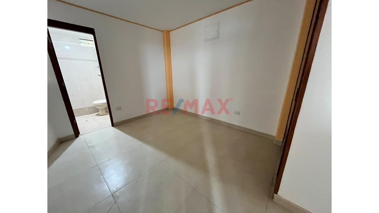 Departamento En La Urbanizacion Macarena En La Perla — foto 9