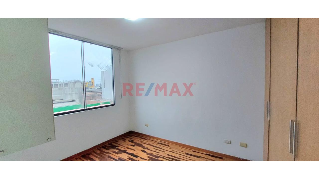 Alquiler De Hermoso Departamento En 5To Piso, A 2 Cuadras Del Ovalo Santa Anita — foto 9