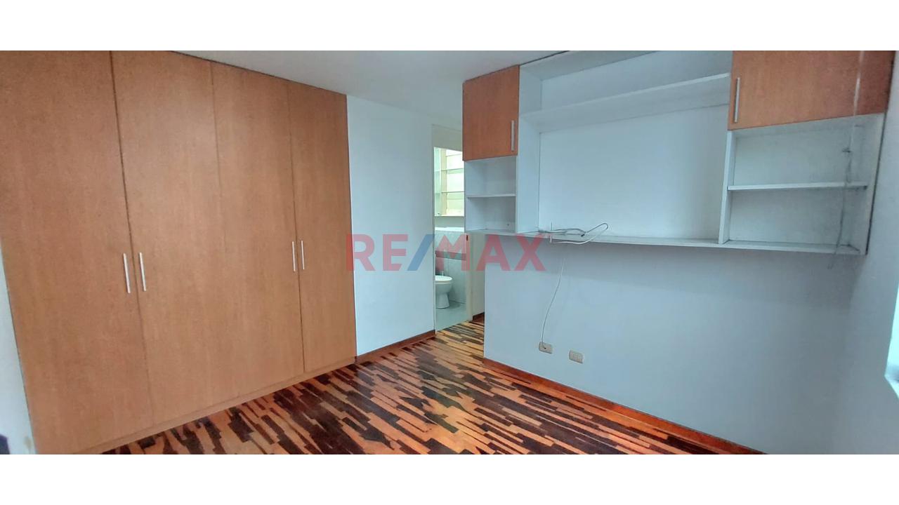 Alquiler De Hermoso Departamento En 5To Piso, A 2 Cuadras Del Ovalo Santa Anita — foto 6