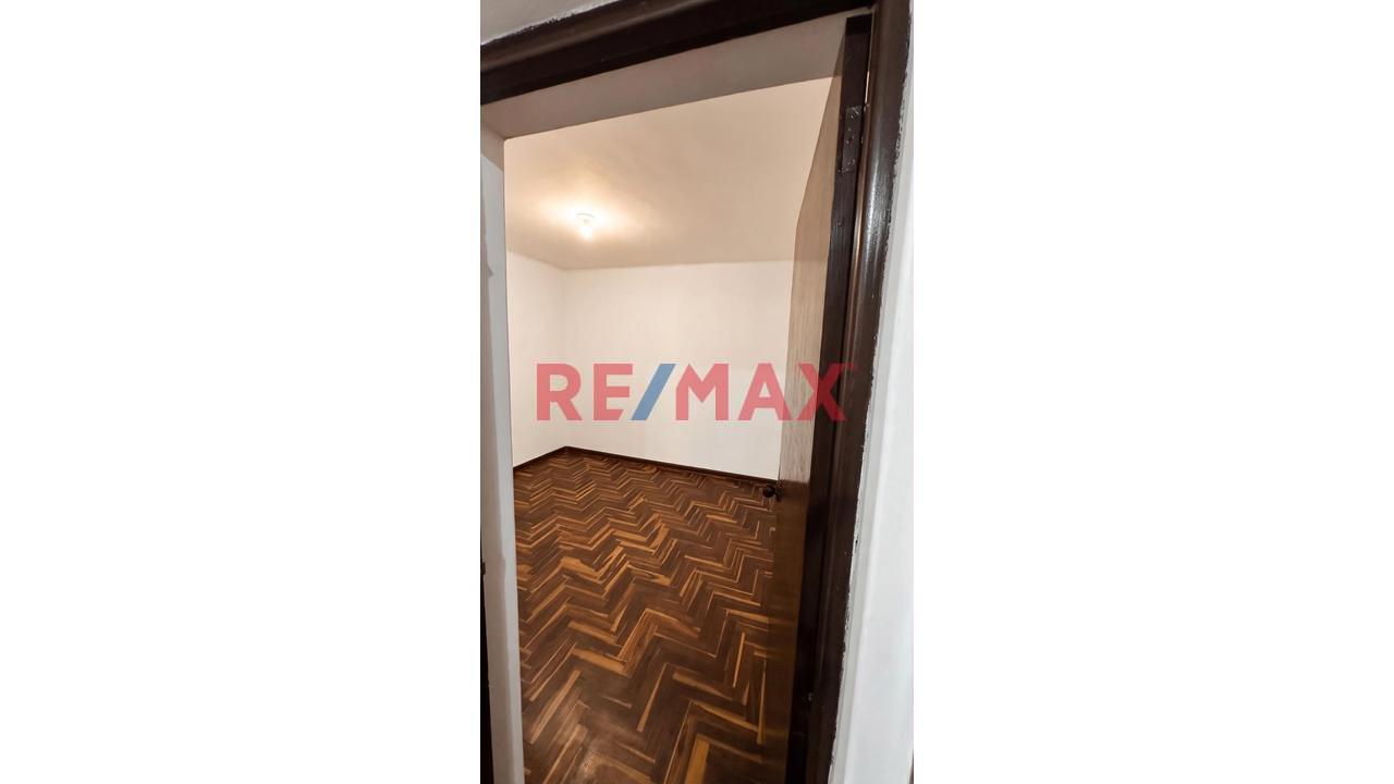 ¡El Espacio Perfecto Para Tu Familia O Éxito Profesional! 🏡✨ Departamento De 70 M² Con Conectividad Total En El Rímac. - 3