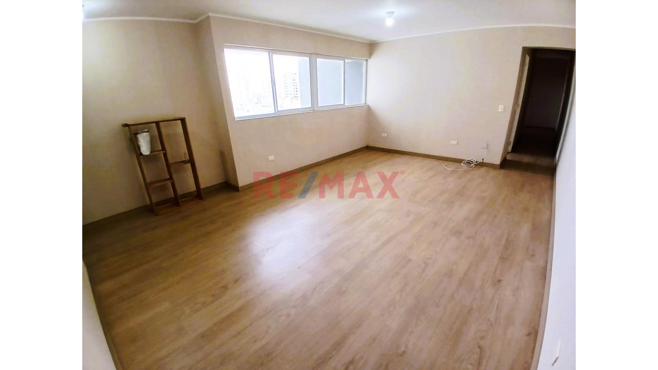 ¡Vive Con Espacio Y Confort ! Departamento 100 M2 - 3 Dorm + Servicio Y Estac. - Altos De Marsano - Surquillo — foto 3