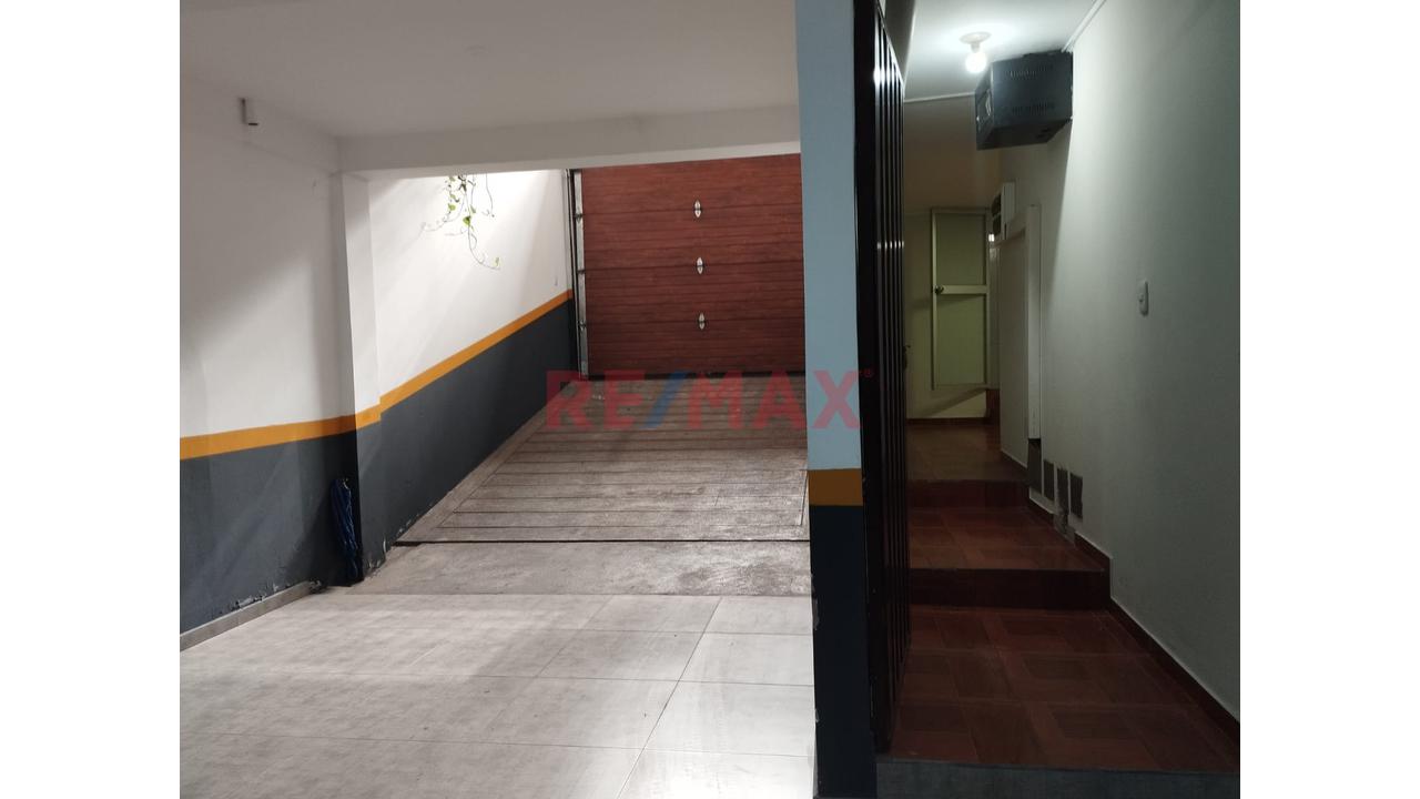 Se Alquila Local Comercial  En San Roque Surco - 4