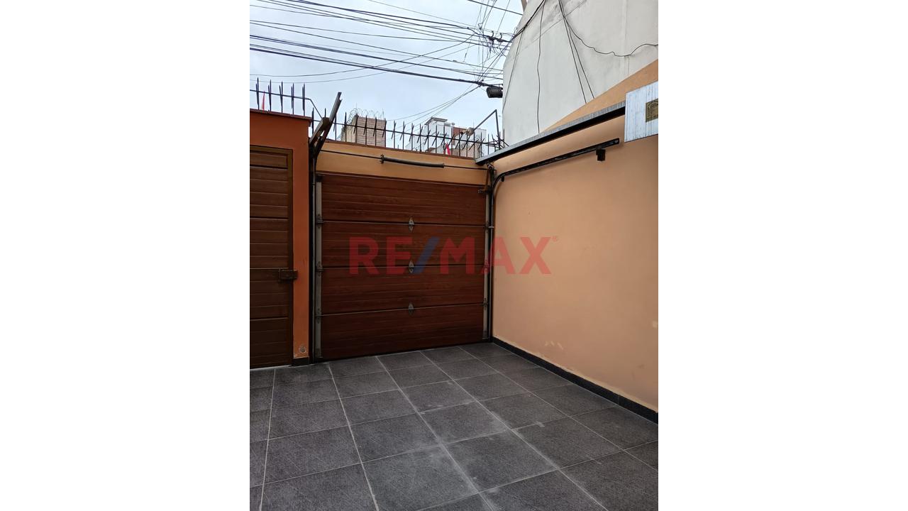 Se Alquila Lindo Departamento Con Vista A La Calle Zona Residencial Tranquila — foto 7