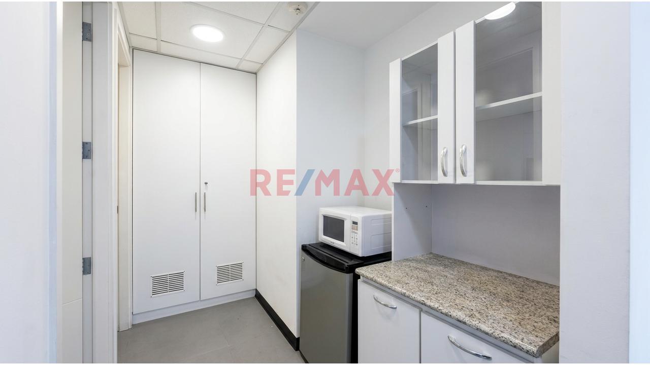 Oficina Amoblada En Jesus Maria De 113 M² Con 2 Baños Y 2 Cocheras - 9