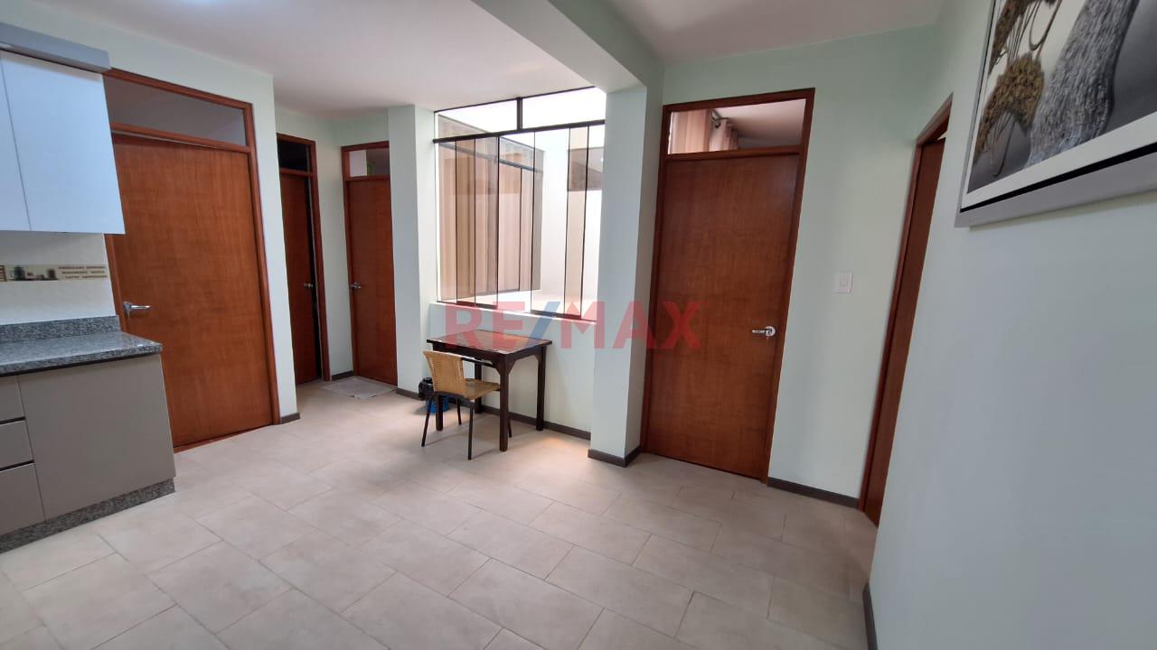 Venta De Departamento De Estreno De 3 Dormitorios En Ate Cerca A Centros Comerciales Colegios Y Bancos — foto 6