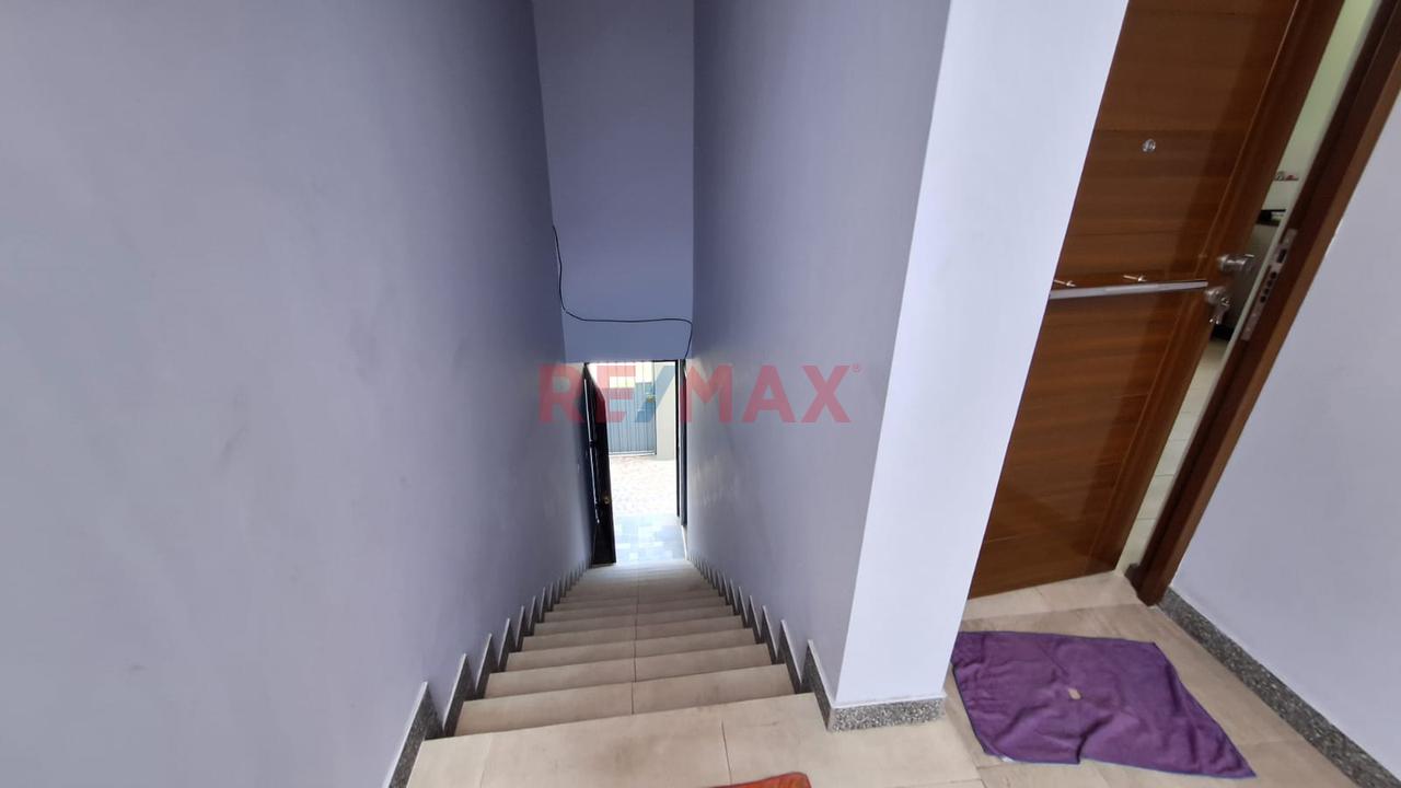 Venta De Departamento De Estreno De 3 Dormitorios En Ate Cerca A Centros Comerciales Colegios Y Bancos — foto 2
