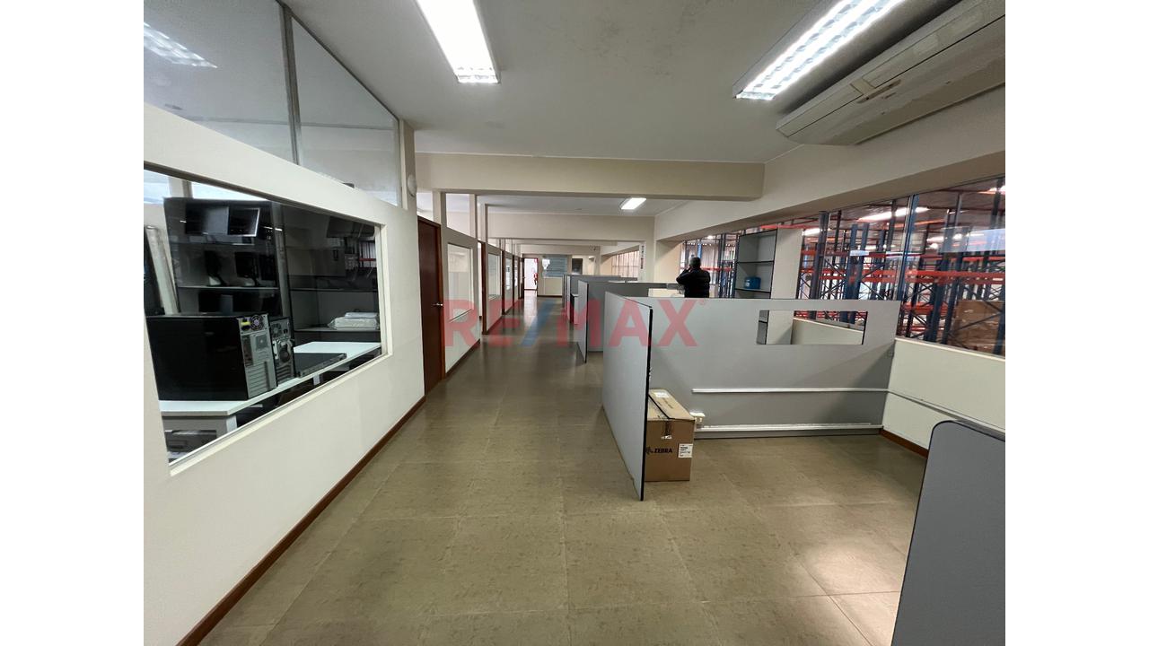 Alquiler Local Industrial I2 - Villa El Salvador – A Metros De Av. El Sol - 18