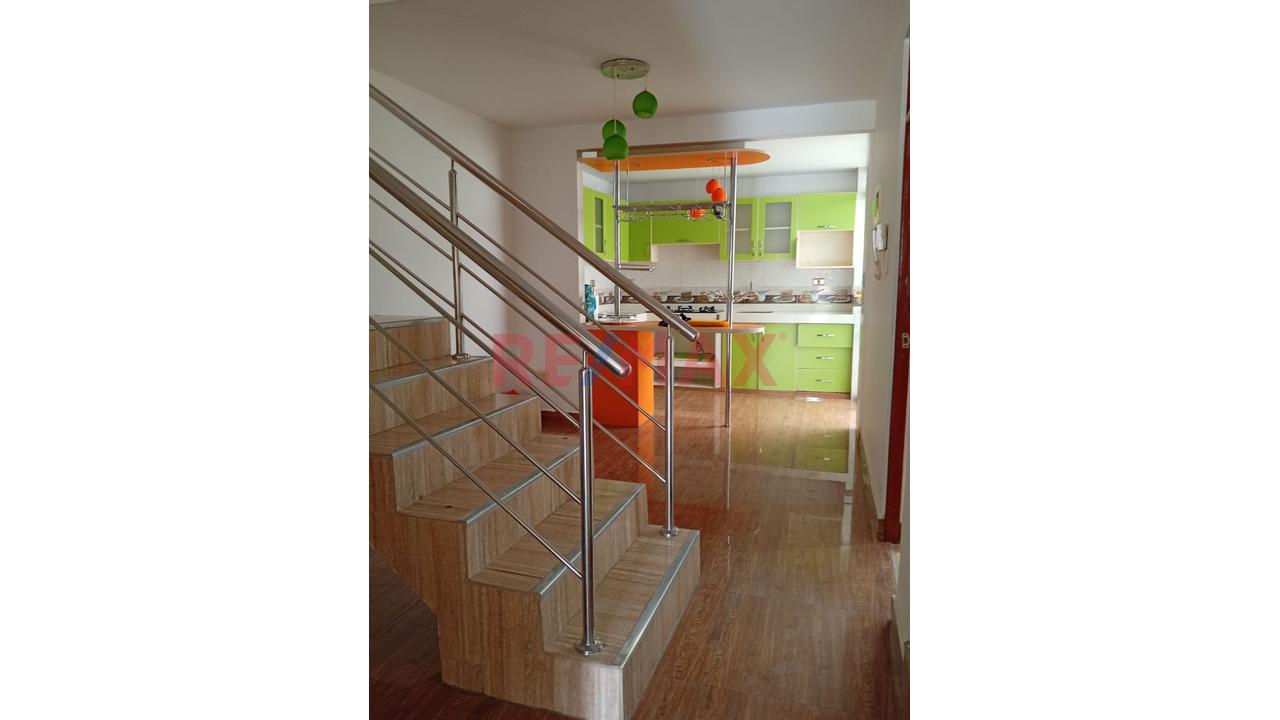 🔥Gran Oportunidad !!! Se Vende Casa En Urb. Villas Del Sol Mz E Lote 4 📐 194.00 M2 - 13