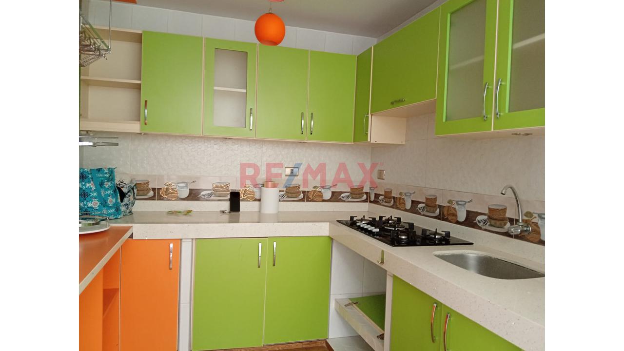🔥Gran Oportunidad !!! Se Vende Casa En Urb. Villas Del Sol Mz E Lote 4 📐 194.00 M2 - 8