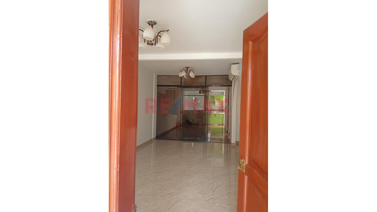 🔥Gran Oportunidad !!! Se Vende Casa En Urb. Villas Del Sol Mz E Lote 4 📐 194.00 M2 - 5