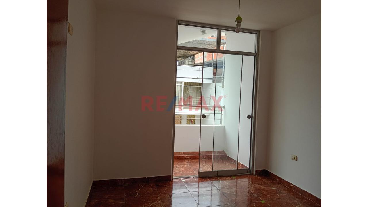 🔥Gran Oportunidad !!! Se Vende Casa En Urb. Villas Del Sol Mz E Lote 4 📐 194.00 M2 - 9