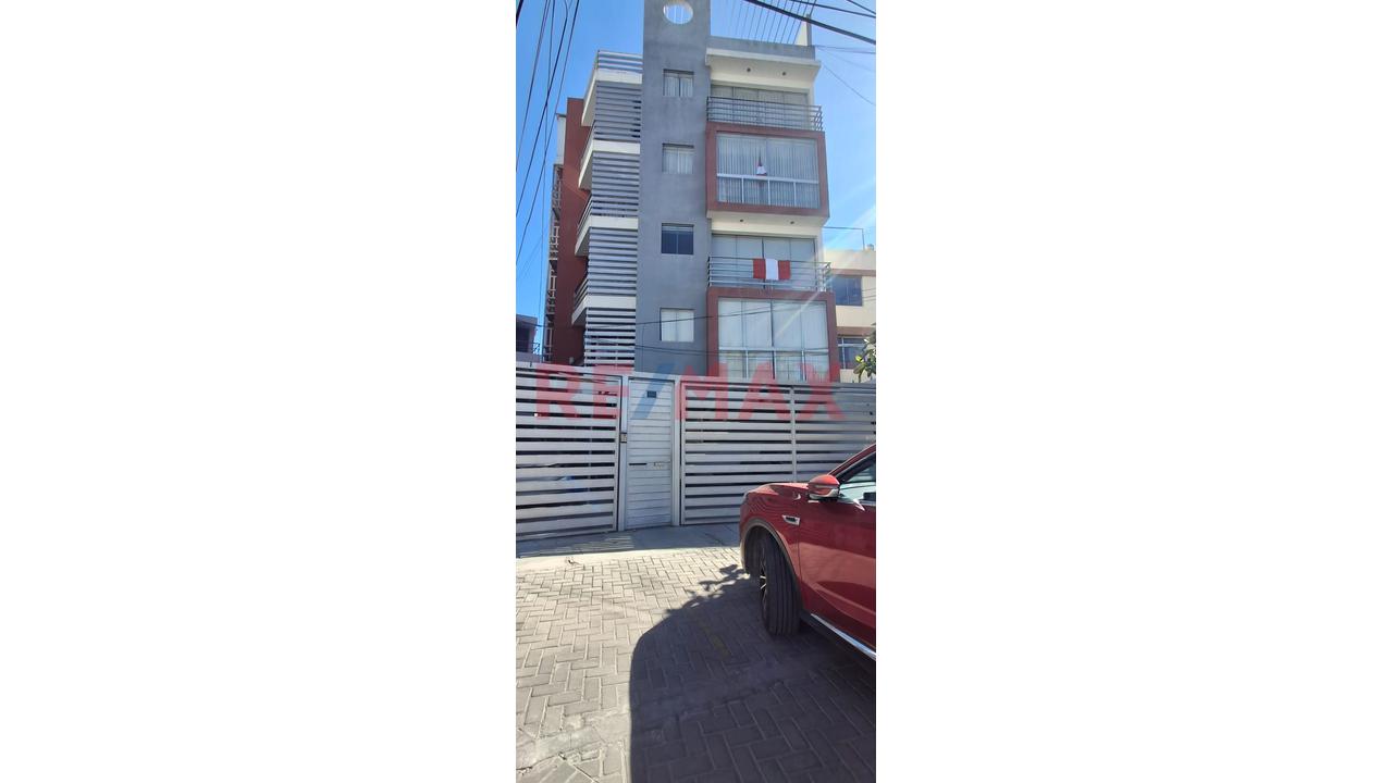 Venta De Departamento En Urb. Magisterial Umacollo - 3