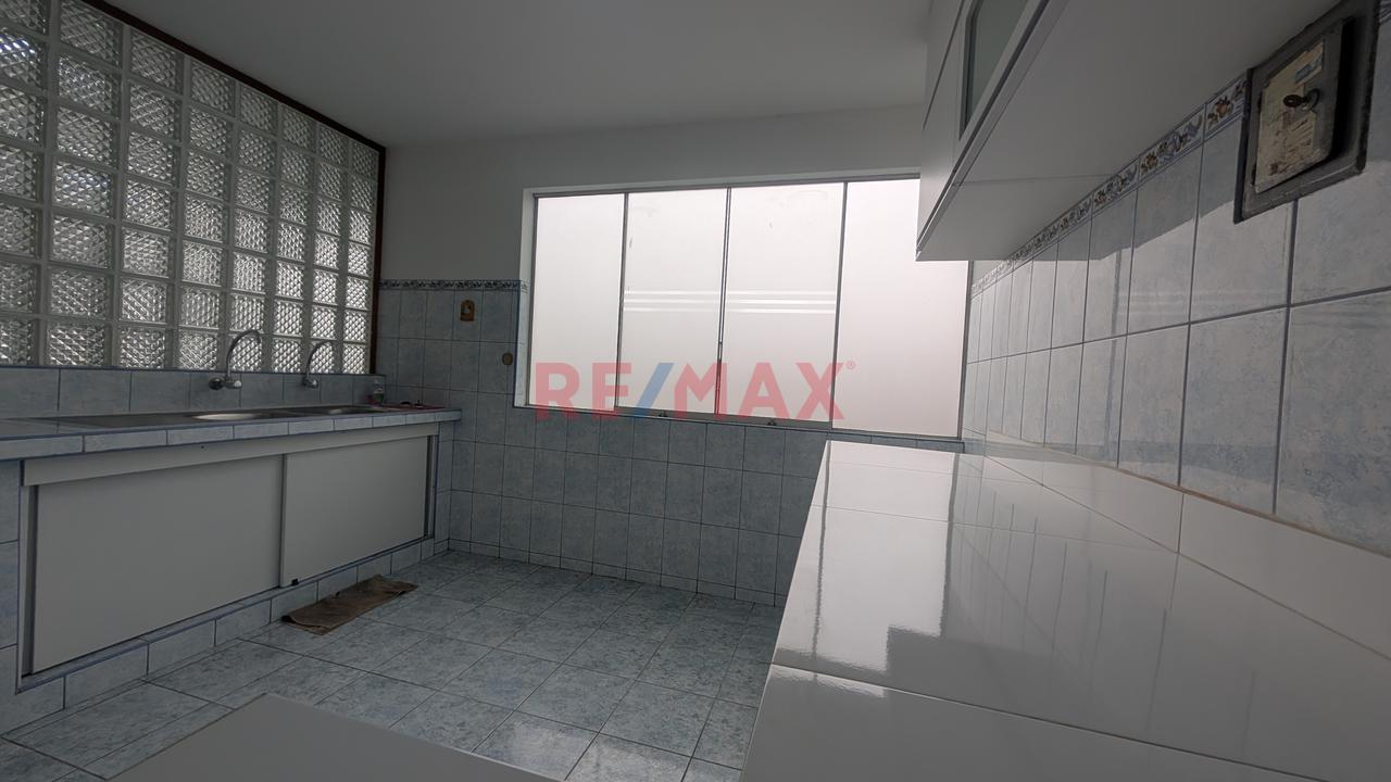 🏥 Consultorio U Oficina En Lince | A 2 Cuadras Del Hospital Rebagliati - 11