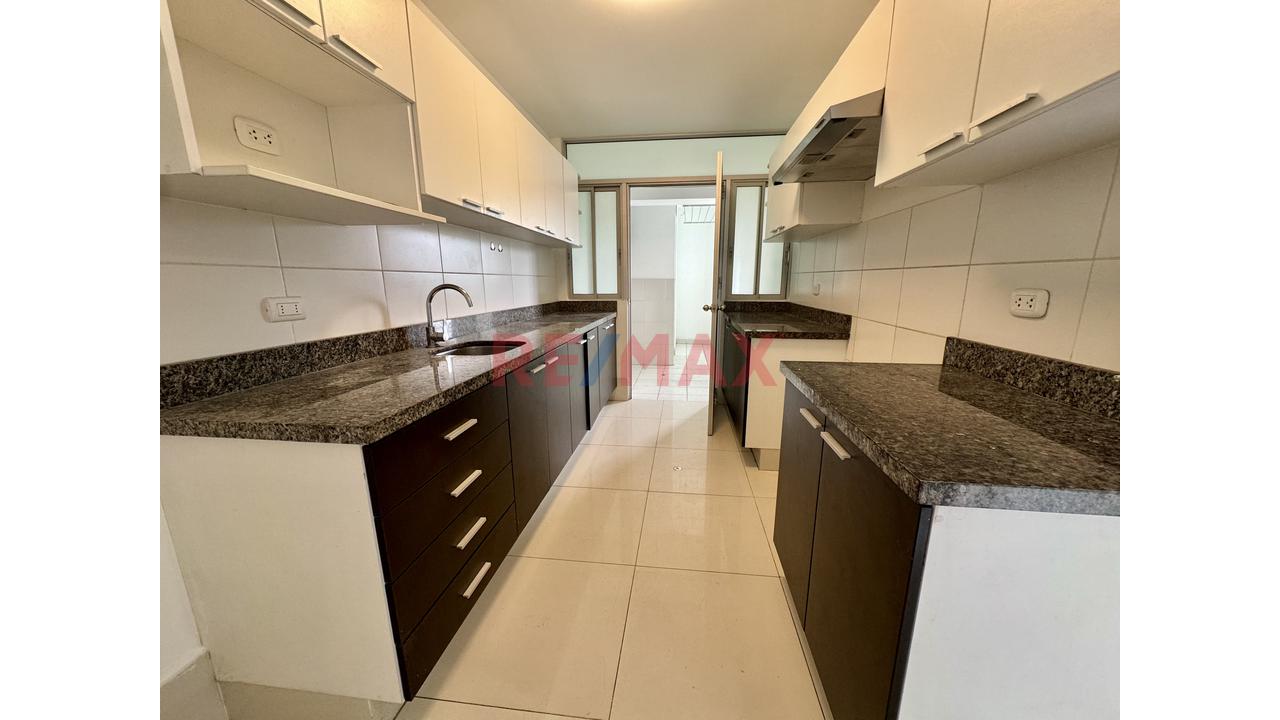 Exclusivo Departamento De 127 M² En Miraflores! Cochera, Depósito Y Ubicación Privilegiada — foto 12