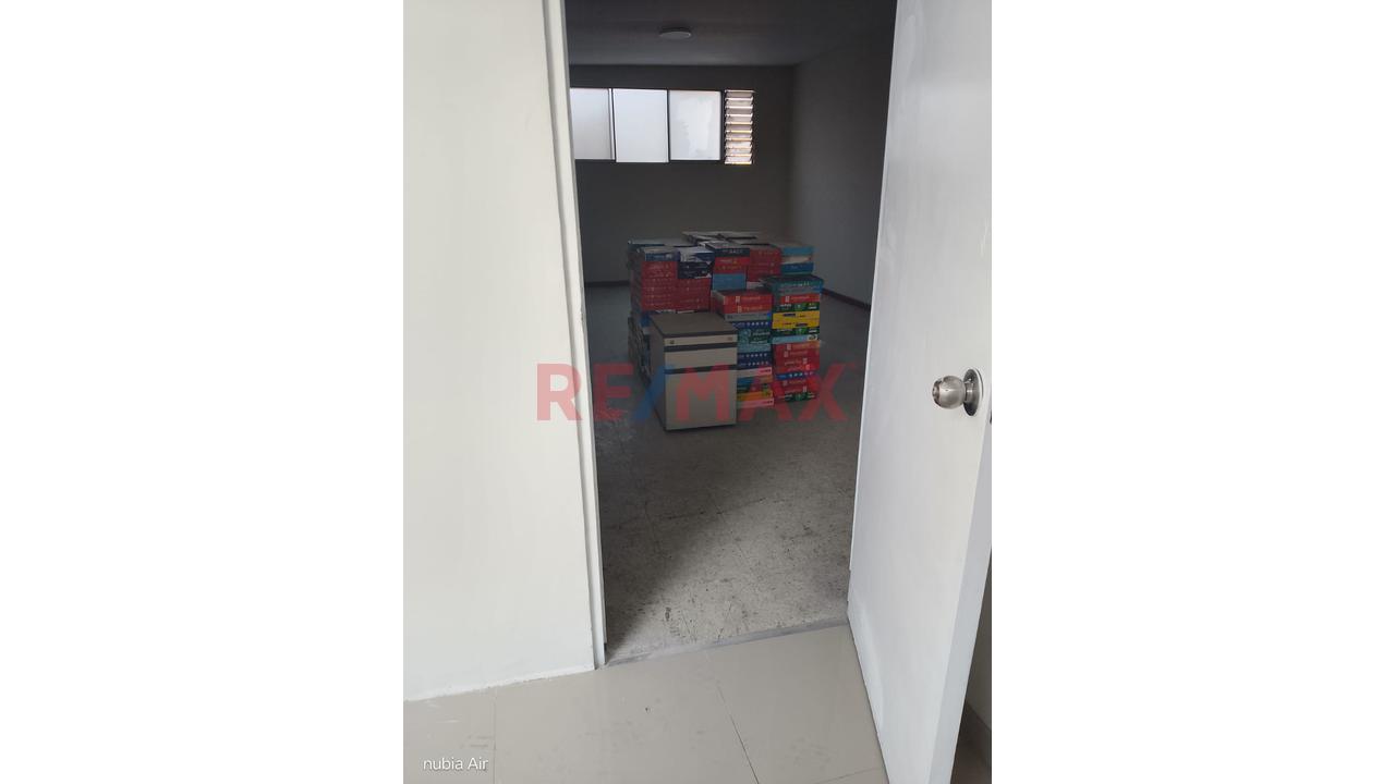 Alquilo Local Comercial - 2