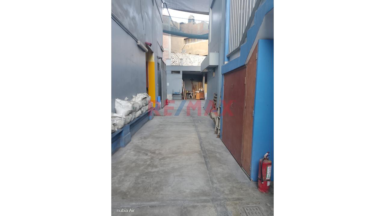 Alquilo Local Comercial - 1