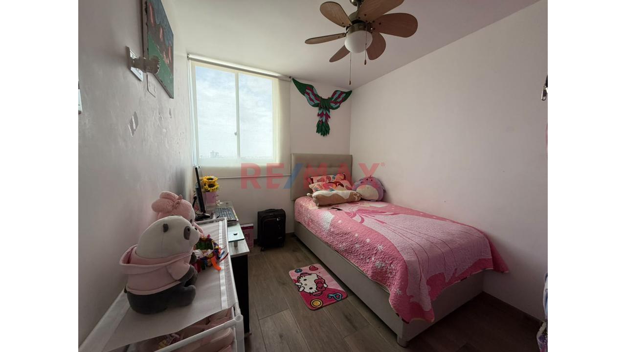 Venta De Departamento Moderno Con Ascensor En Cond. Oasis De Piura - 8