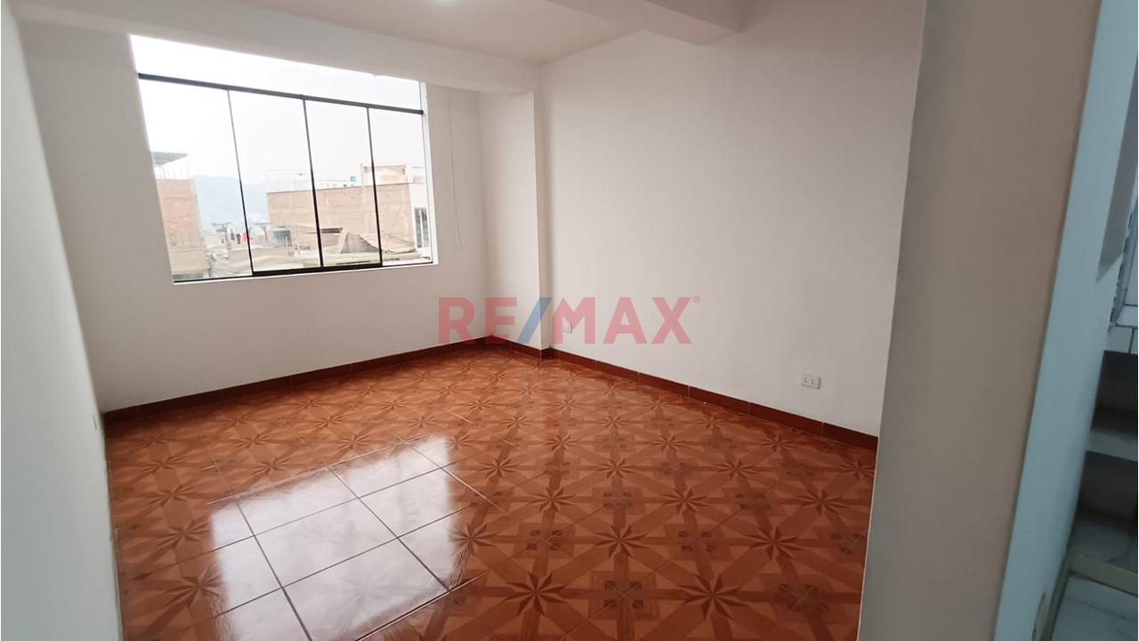 Alquilo Lindo  Departamento En Sjl  Piso  3  Con Hermosa Vista A La Calle  Urb. Mangomarca Cerca A La Posta- — foto 5