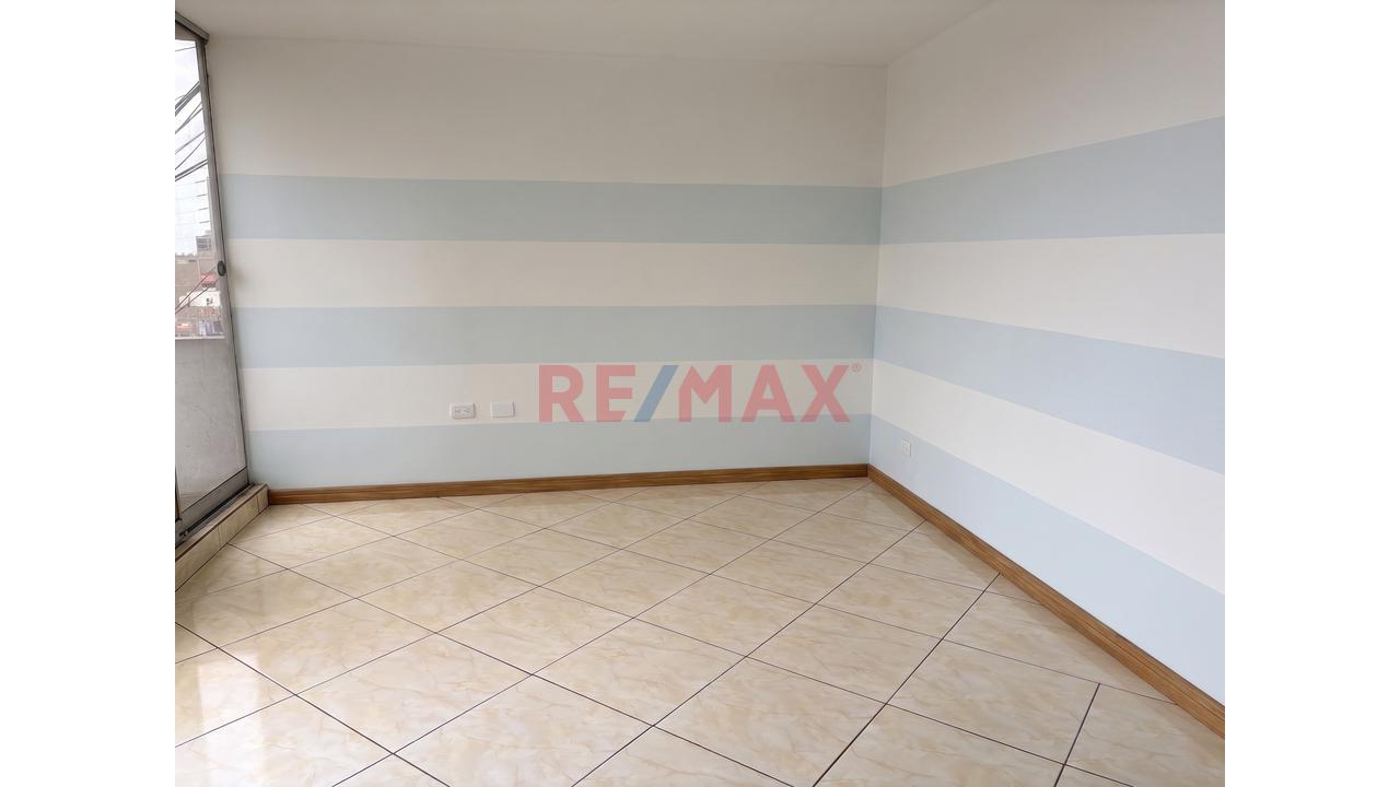 Se Vende Departamento 6To Piso - Los Olivos - 2