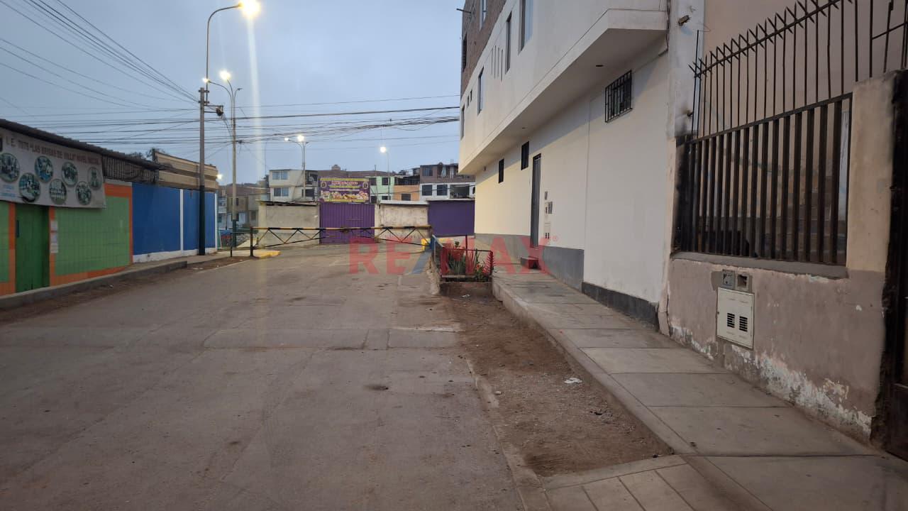 Venta De Casa Como Terreno En Surco. — foto 4