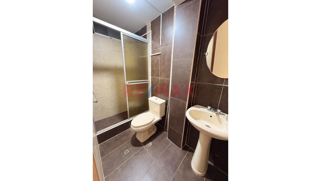 Acogedor Y Funcional Departamento De 103.6 M², Ubicado En Urb. San Isidro - 8