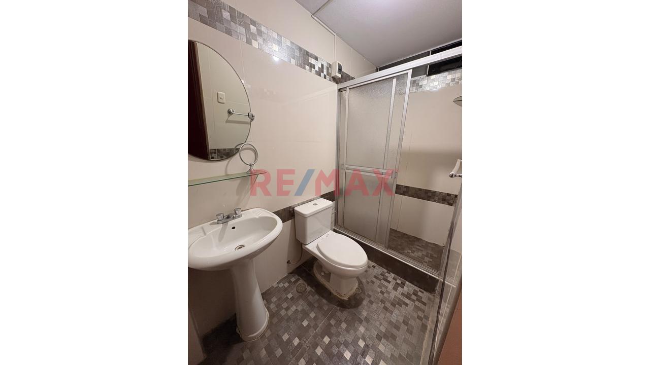 Acogedor Y Funcional Departamento De 103.6 M², Ubicado En Urb. San Isidro - 7