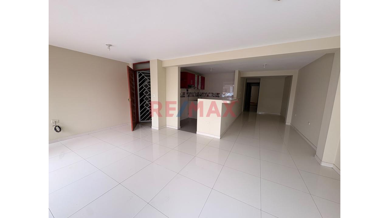 Acogedor Y Funcional Departamento De 103.6 M², Ubicado En Urb. San Isidro - 3