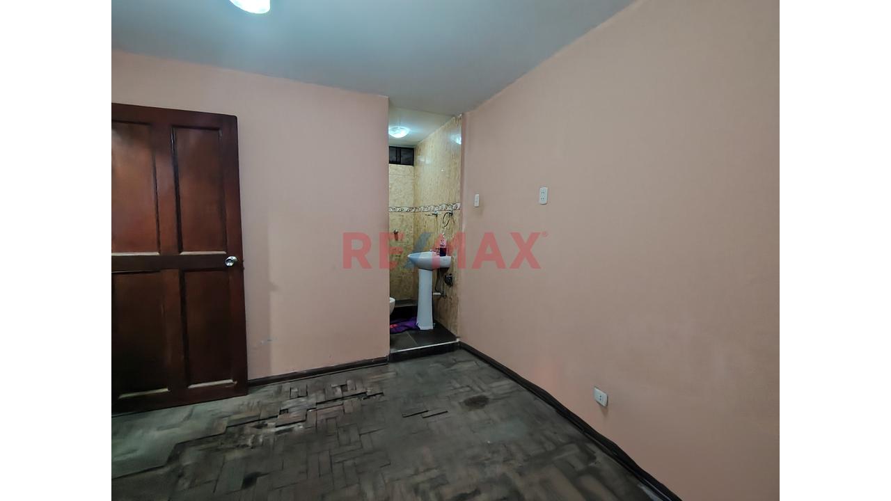 Casa En Esquina 168M2 03Pisos Zona B San Juan De Miraflores — foto 13