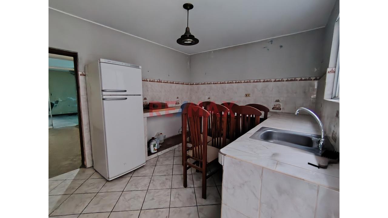 Casa En Esquina 168M2 03Pisos Zona B San Juan De Miraflores — foto 10
