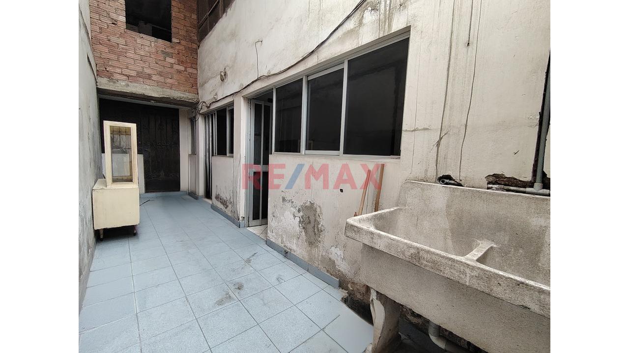 Casa En Esquina 168M2 03Pisos Zona B San Juan De Miraflores — foto 15