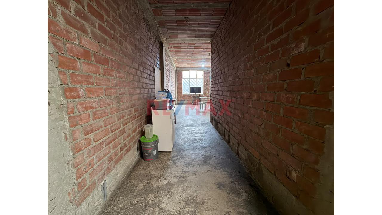 Casa En Venta Gran Oportunidad De Inversión En Carapongo – 200 M² De Terreno Con 180 M² Construido - 19