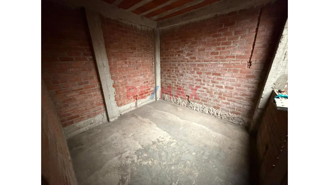 Casa En Venta Gran Oportunidad De Inversión En Carapongo – 200 M² De Terreno Con 180 M² Construido - 21