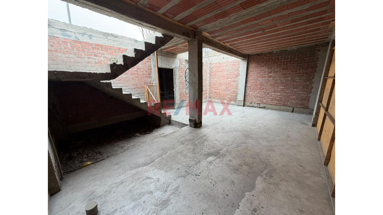 Casa En Venta Gran Oportunidad De Inversión En Carapongo – 200 M² De Terreno Con 180 M² Construido - 16