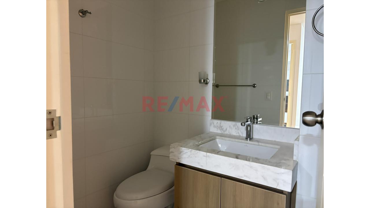 Alquiler De Departamento En Lince Limite Con San Isidro — foto 13