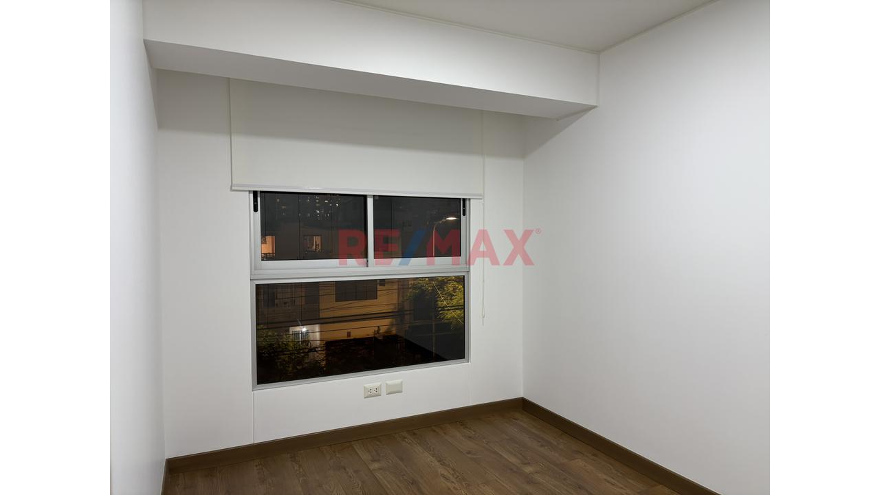 Alquiler De Departamento En Lince Limite Con San Isidro — foto 9