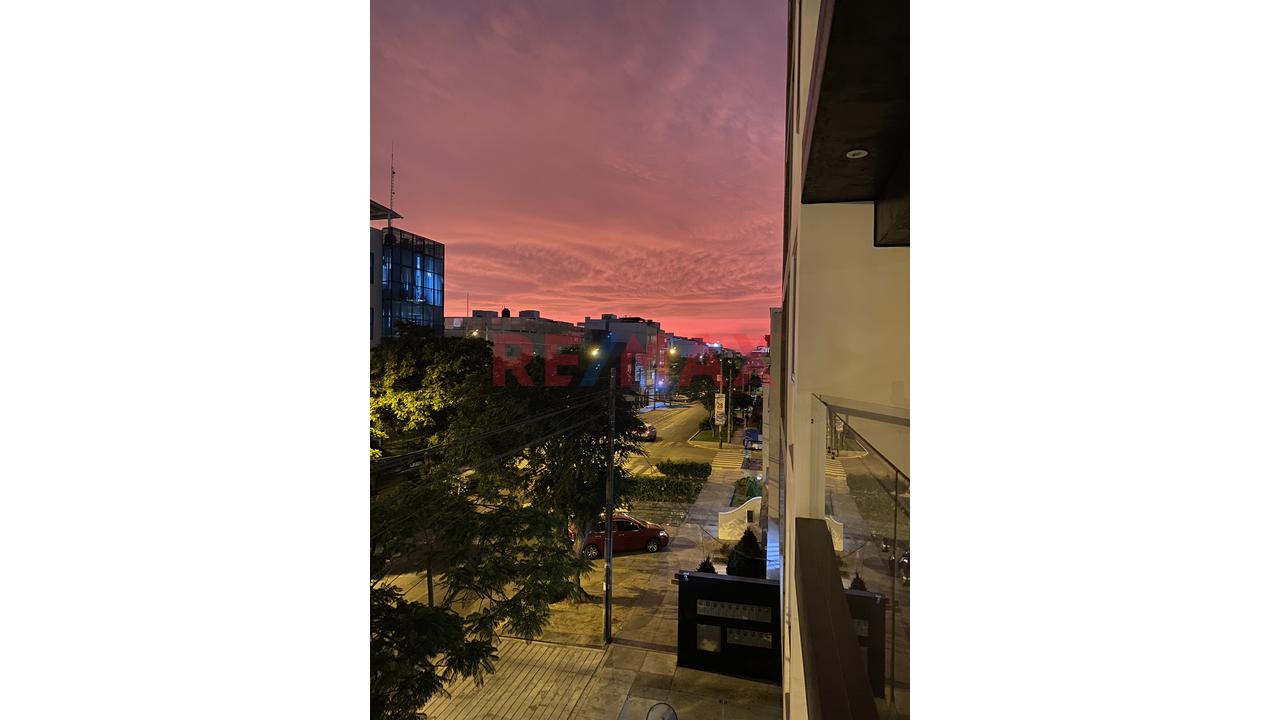 Alquiler De Departamento En Lince Limite Con San Isidro — foto 14